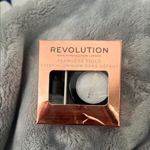 Revolution Flawless Foils Unicorn Foil Makeup